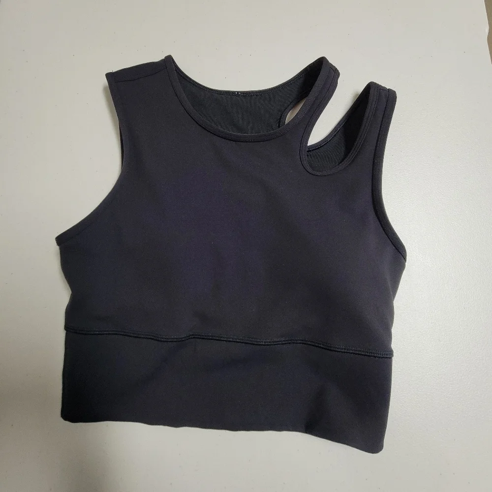 Lululemom Mastered Motion Cropped Tank Size 4.